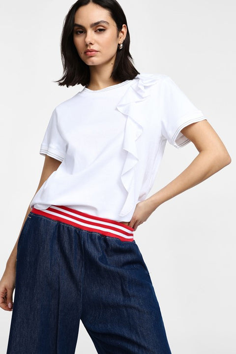 T-shirt con maniche corte e volant