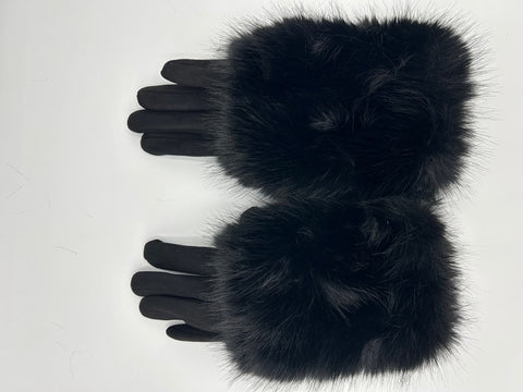 Guanti in pelliccia e daino