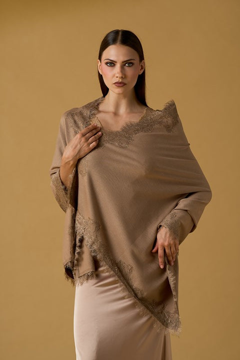 Stola con pizzo