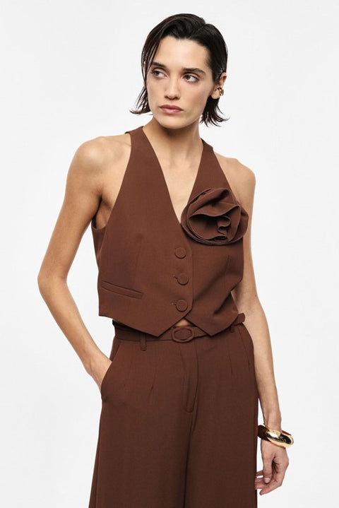 Gilet monopetto con fiore decorativo applicato