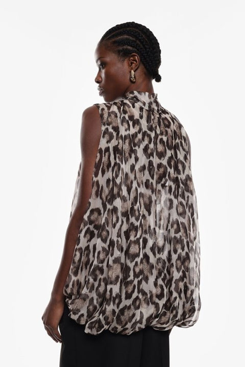 Camicia con collo a punta stampa