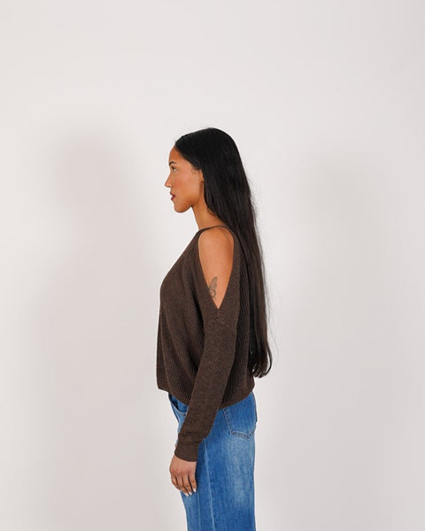 Maglia girocollo spacco spalle