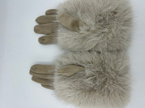 Guanti in pelliccia e daino