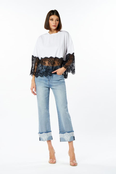 T-shirt over pizzo