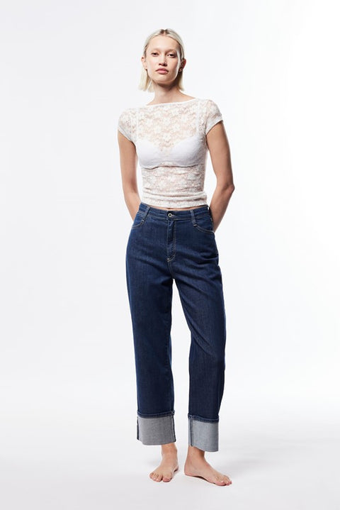 Jeans a gamba larga con risvolti