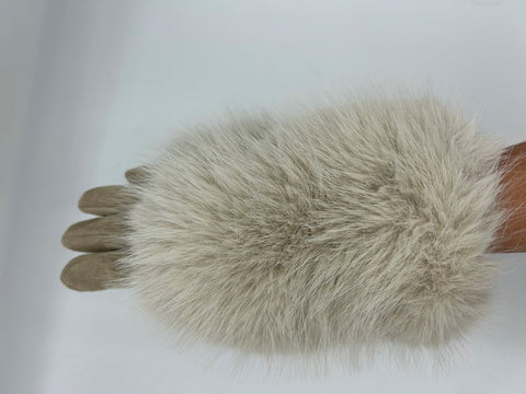 Guanti in pelliccia e daino