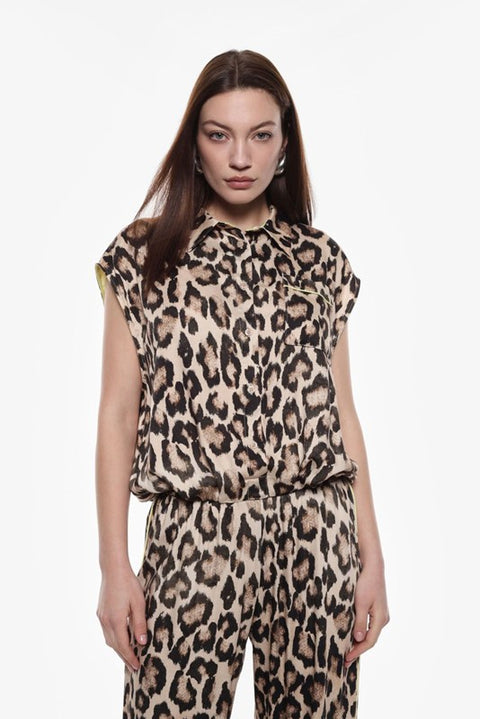 Camicia smanicata con stampa animalier