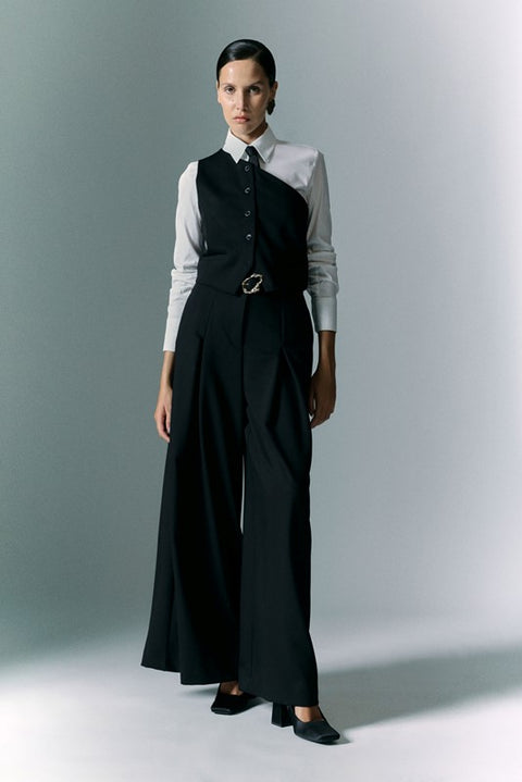 Pantalone ampio con fibbia oro