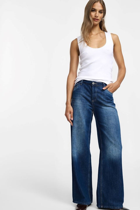 Jeans a gamba larga con vita alta
