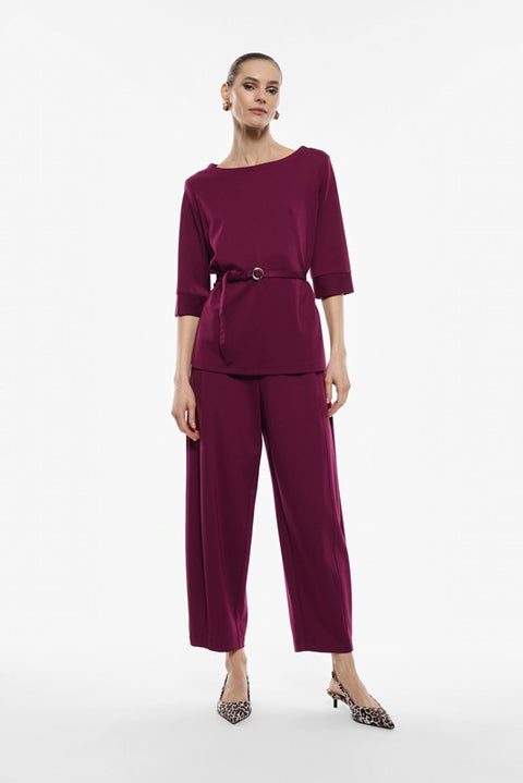 Pantaloni ampi con vita alta